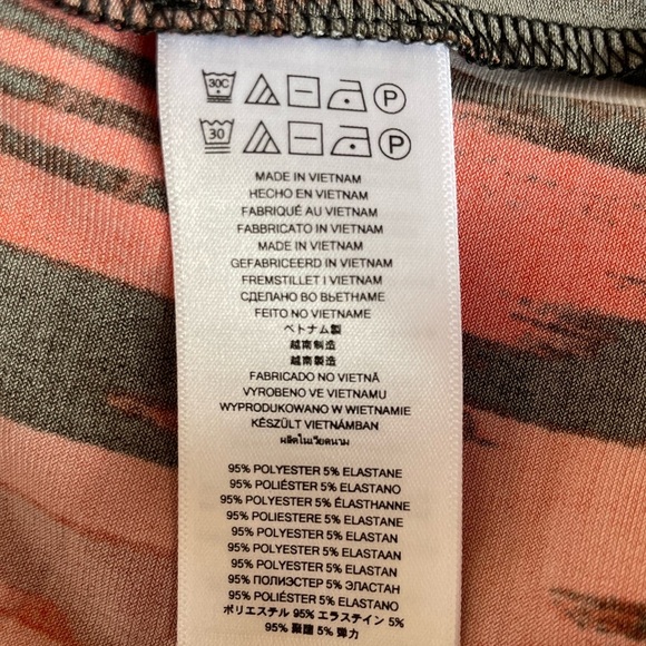 Michael Kors Printed Chain-Neck Halter Top Sz M - Picture 8 of 8